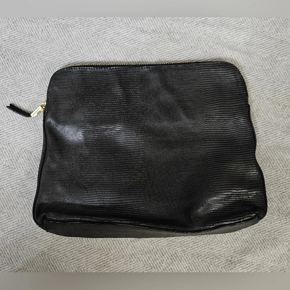 India Hicks Black Textured Leather Portfolio - Picture 7 of 13